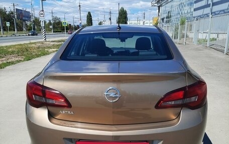 Opel Astra J, 2013 год, 1 100 000 рублей, 3 фотография