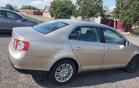 Volkswagen Jetta VI, 2009 год, 680 000 рублей, 4 фотография