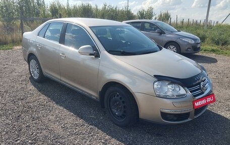 Volkswagen Jetta VI, 2009 год, 680 000 рублей, 3 фотография