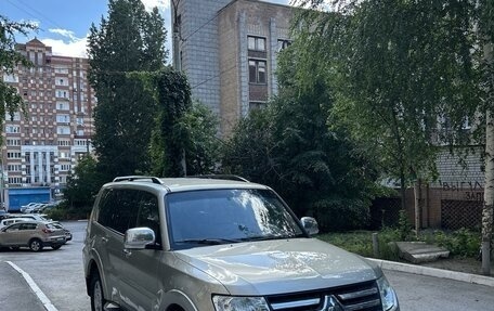 Mitsubishi Pajero IV, 2007 год, 1 550 000 рублей, 3 фотография