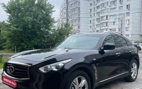 Infiniti QX70, 2015 год, 3 490 000 рублей, 1 фотография