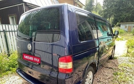 Volkswagen Multivan T5, 2008 год, 1 750 000 рублей, 4 фотография