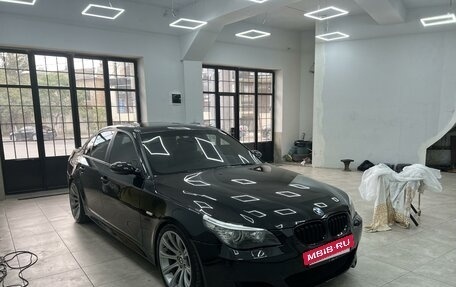 BMW 5 серия, 2006 год, 4 000 000 рублей, 3 фотография