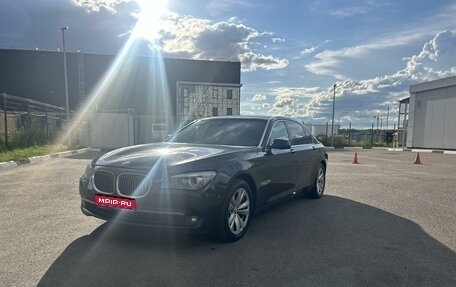 BMW 7 серия, 2010 год, 950 000 рублей, 1 фотография