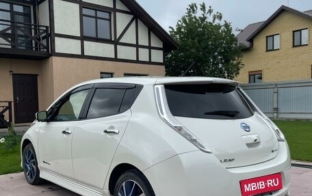 Nissan Leaf I, 2017 год, 980 000 рублей, 4 фотография