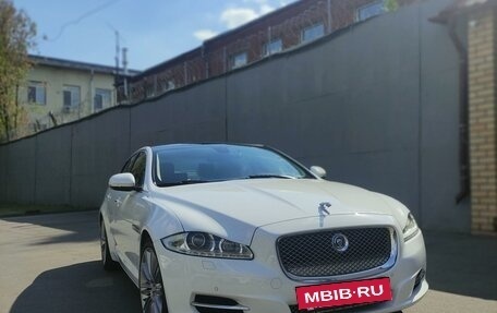 Jaguar XJ IV (X351), 2011 год, 3 000 000 рублей, 9 фотография