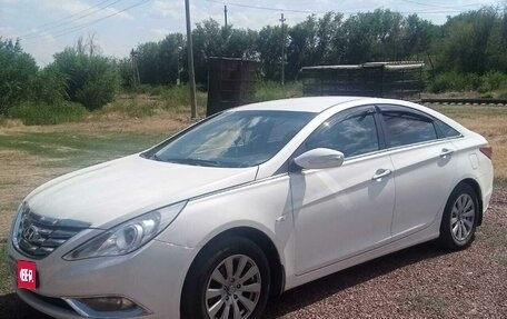 Hyundai Sonata VI, 2011 год, 1 350 000 рублей, 1 фотография