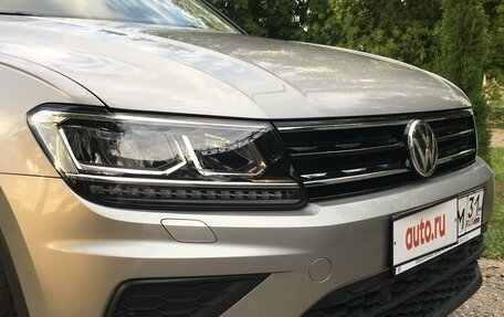 Volkswagen Tiguan II, 2019 год, 3 150 000 рублей, 3 фотография