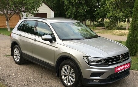 Volkswagen Tiguan II, 2019 год, 3 150 000 рублей, 4 фотография