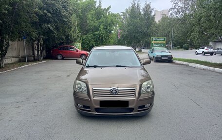 Toyota Avensis III рестайлинг, 2004 год, 790 000 рублей, 2 фотография