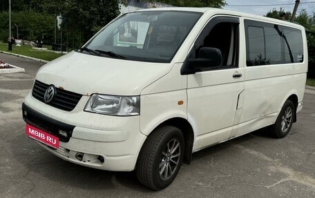 Volkswagen Transporter T5 рестайлинг, 2003 год, 1 000 000 рублей, 2 фотография