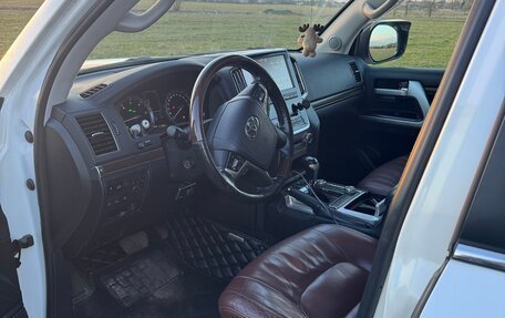 Toyota Land Cruiser 200, 2016 год, 5 350 000 рублей, 3 фотография