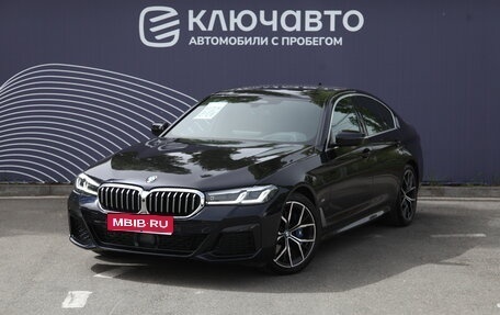 BMW 5 серия, 2022 год, 7 040 000 рублей, 1 фотография