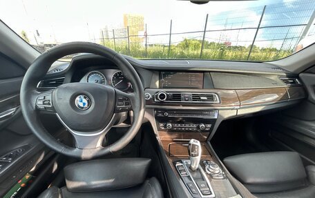 BMW 7 серия, 2010 год, 950 000 рублей, 9 фотография