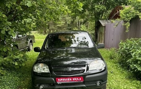 Chevrolet Niva I рестайлинг, 2011 год, 535 000 рублей, 1 фотография