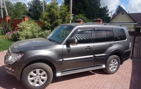 Mitsubishi Pajero IV, 2015 год, 3 300 000 рублей, 3 фотография