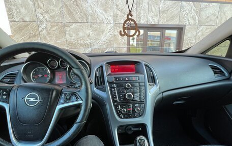 Opel Astra J, 2013 год, 780 000 рублей, 11 фотография