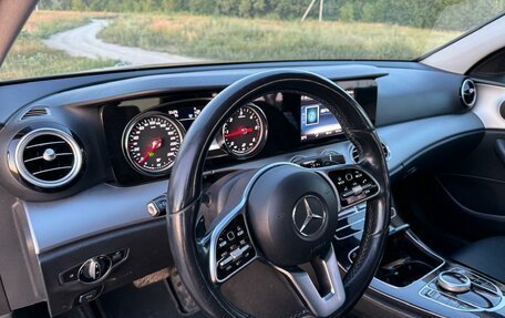 Mercedes-Benz E-Класс, 2019 год, 2 550 000 рублей, 9 фотография