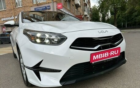 KIA cee'd III, 2022 год, 2 450 000 рублей, 17 фотография