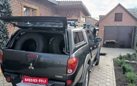 Mitsubishi L200 IV рестайлинг, 2012 год, 2 000 000 рублей, 6 фотография