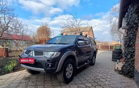 Mitsubishi L200 IV рестайлинг, 2012 год, 2 000 000 рублей, 3 фотография