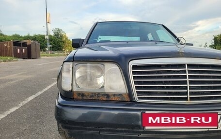 Mercedes-Benz E-Класс, 1995 год, 220 000 рублей, 4 фотография