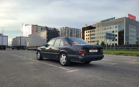 Mercedes-Benz E-Класс, 1995 год, 220 000 рублей, 10 фотография