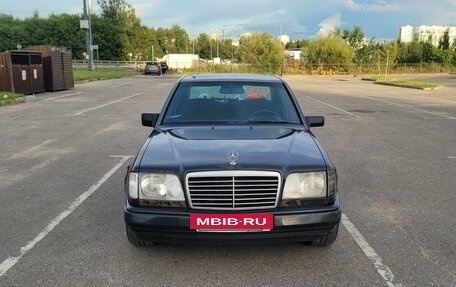 Mercedes-Benz E-Класс, 1995 год, 220 000 рублей, 3 фотография