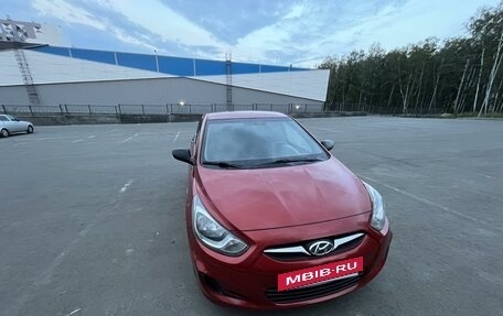 Hyundai Solaris II рестайлинг, 2011 год, 975 000 рублей, 3 фотография