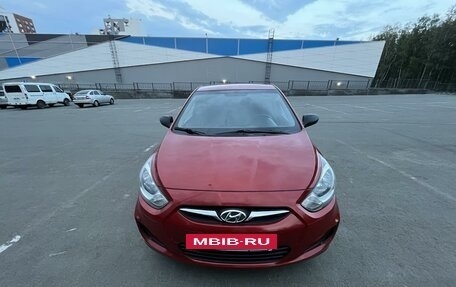 Hyundai Solaris II рестайлинг, 2011 год, 975 000 рублей, 2 фотография