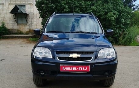 Chevrolet Niva I рестайлинг, 2013 год, 860 000 рублей, 1 фотография