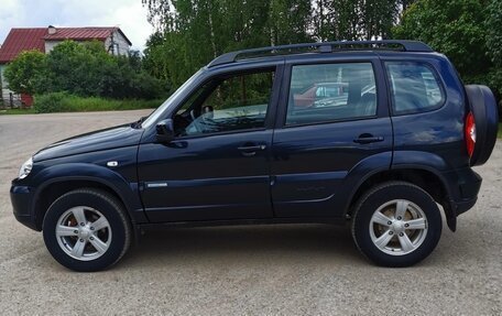 Chevrolet Niva I рестайлинг, 2013 год, 860 000 рублей, 8 фотография