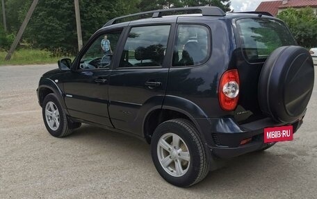 Chevrolet Niva I рестайлинг, 2013 год, 860 000 рублей, 7 фотография