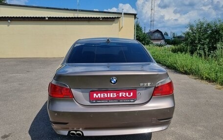 BMW 5 серия, 2004 год, 1 200 000 рублей, 37 фотография