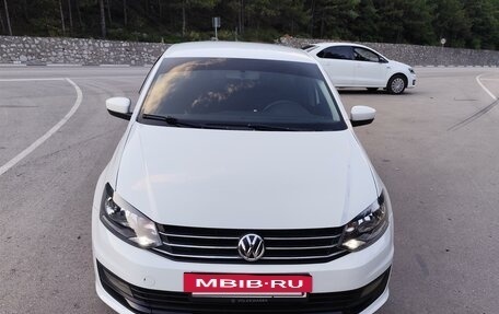 Volkswagen Polo VI (EU Market), 2017 год, 960 000 рублей, 2 фотография