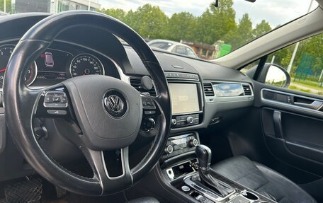 Volkswagen Touareg III, 2015 год, 2 790 000 рублей, 7 фотография