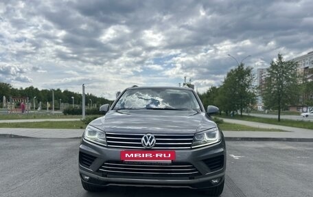 Volkswagen Touareg III, 2015 год, 2 790 000 рублей, 2 фотография