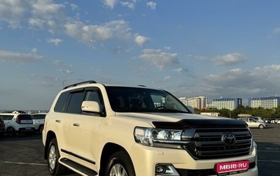 Toyota Land Cruiser 200, 2017 год, 8 350 000 рублей, 1 фотография