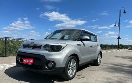 KIA Soul II рестайлинг, 2017 год, 1 750 000 рублей, 4 фотография