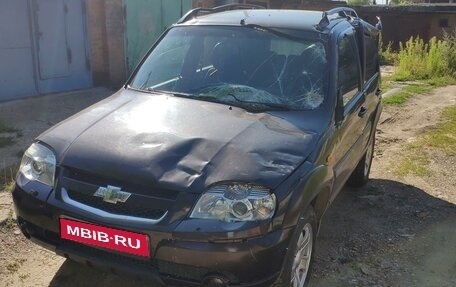 Chevrolet Niva I рестайлинг, 2010 год, 380 000 рублей, 1 фотография