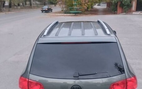 Volkswagen Touareg III, 2004 год, 1 000 000 рублей, 18 фотография