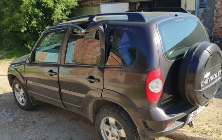 Chevrolet Niva I рестайлинг, 2010 год, 380 000 рублей, 5 фотография