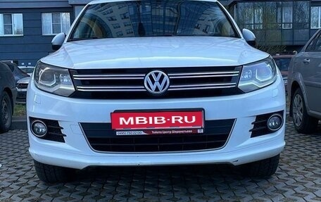 Volkswagen Tiguan I, 2016 год, 1 900 000 рублей, 1 фотография