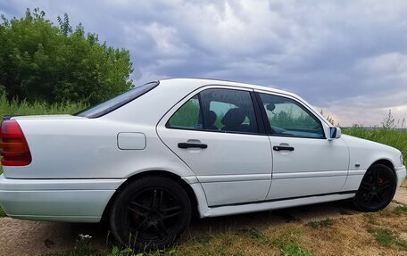 Mercedes-Benz C-Класс, 1995 год, 285 000 рублей, 4 фотография