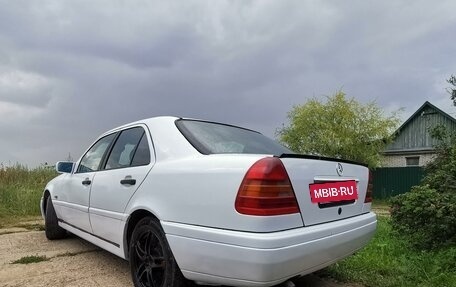 Mercedes-Benz C-Класс, 1995 год, 285 000 рублей, 5 фотография