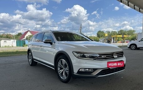 Volkswagen Passat B8 рестайлинг, 2019 год, 3 500 000 рублей, 8 фотография