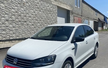 Volkswagen Polo VI (EU Market), 2018 год, 1 240 000 рублей, 2 фотография