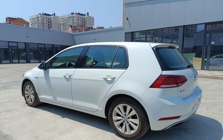 Volkswagen Golf VII, 2019 год, 1 650 000 рублей, 2 фотография