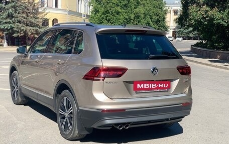 Volkswagen Tiguan II, 2017 год, 2 980 000 рублей, 4 фотография