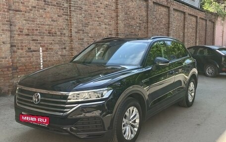 Volkswagen Touareg III, 2019 год, 5 200 000 рублей, 2 фотография